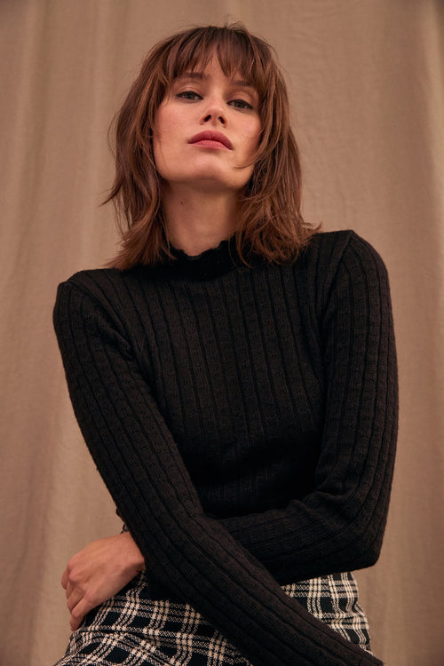 Pull Monica noir