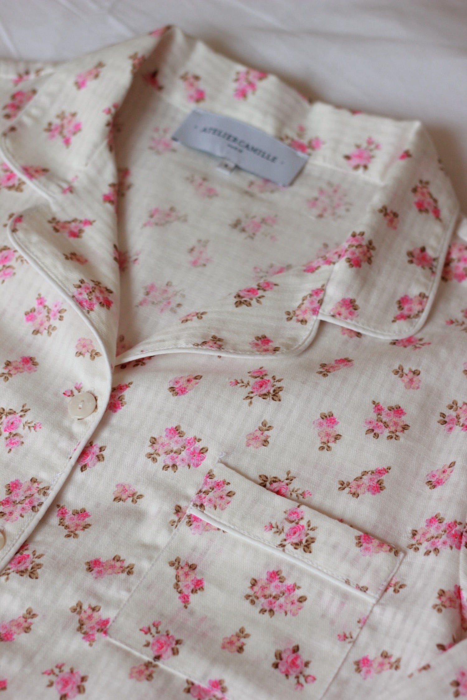 Honorine bouquet of roses shirt